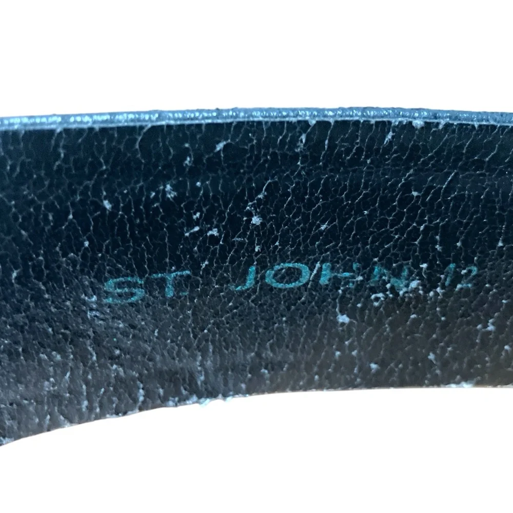 St. John Black and Gold Belt with Ornate Design, Velcro - Picture 4 of 5